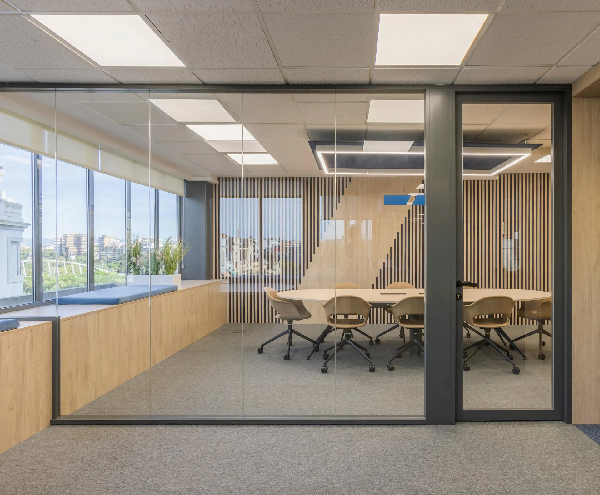 image for W EXECUTIVE